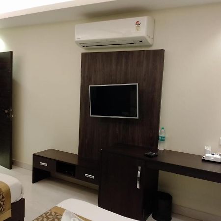 Hotel Solitaire Chinhat Luaran gambar