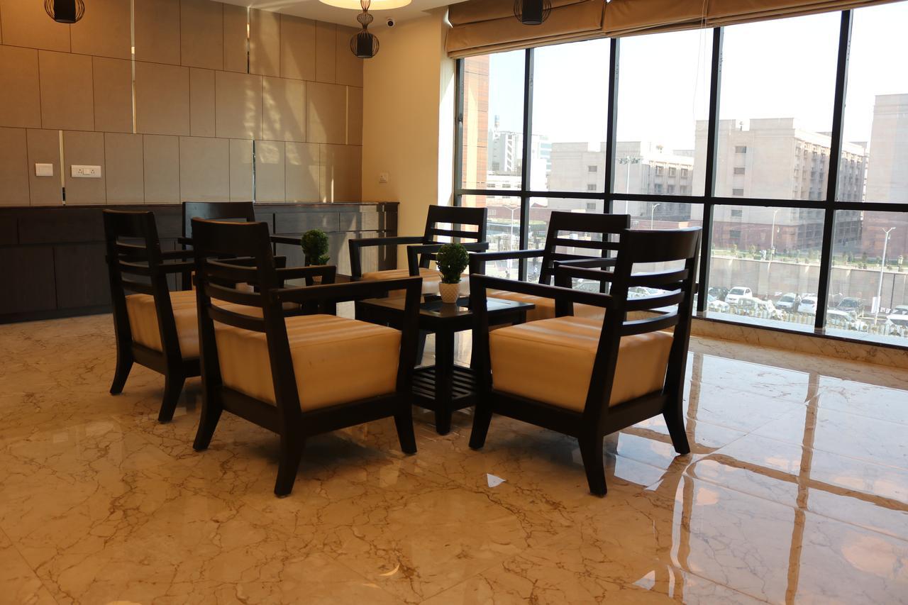 Hotel Solitaire Chinhat Luaran gambar